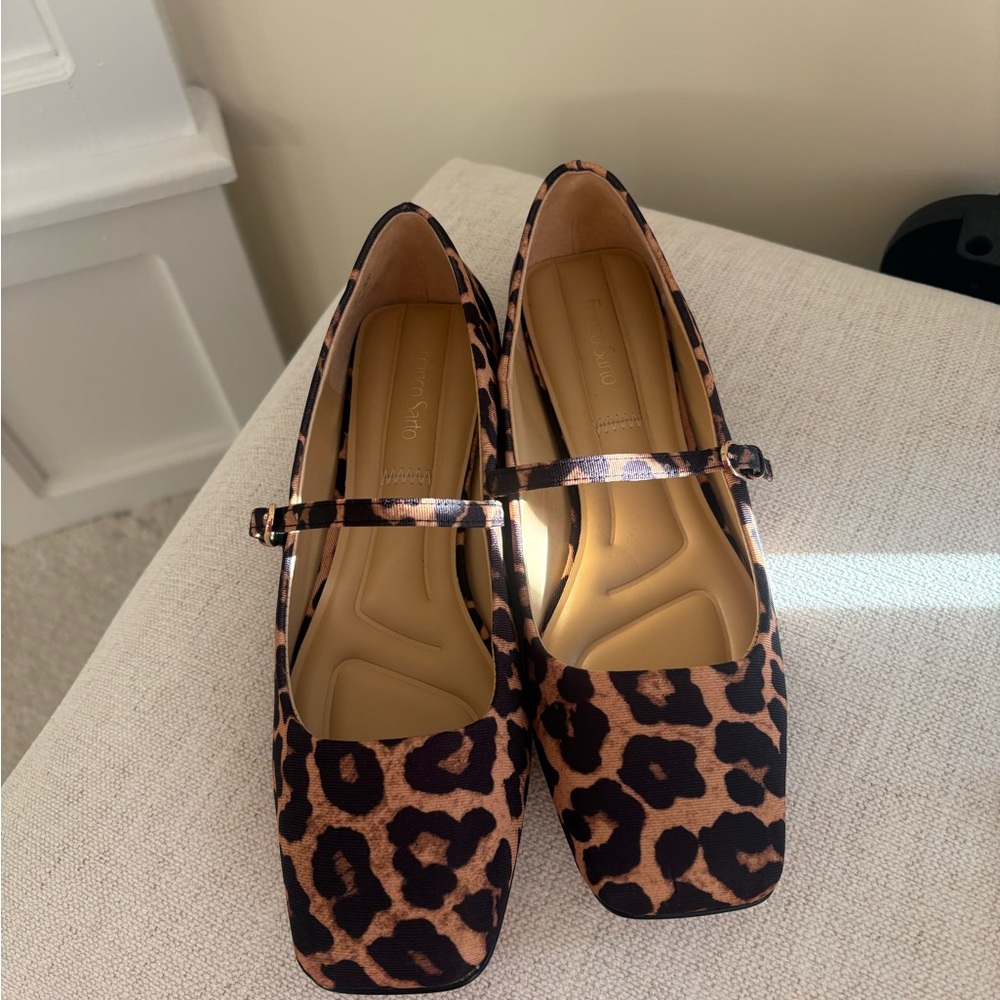 FRANCO SARTO  BRAND NEW Leopard Print Mary Jane Flats SIZE 7